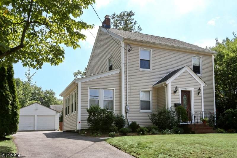334 W Clinton Ave - Photo 1
