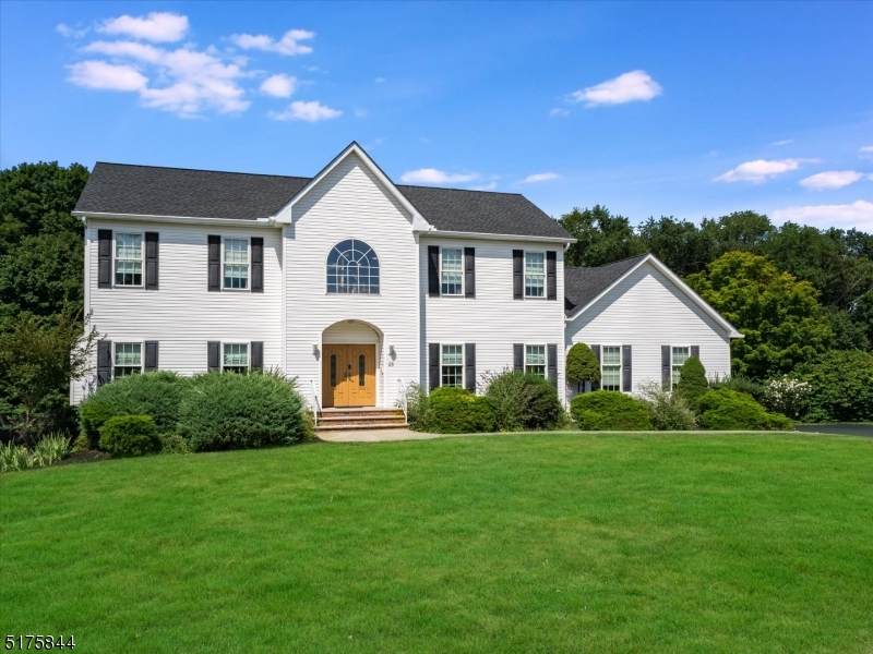 25 Cambridge Rd - Photo 1