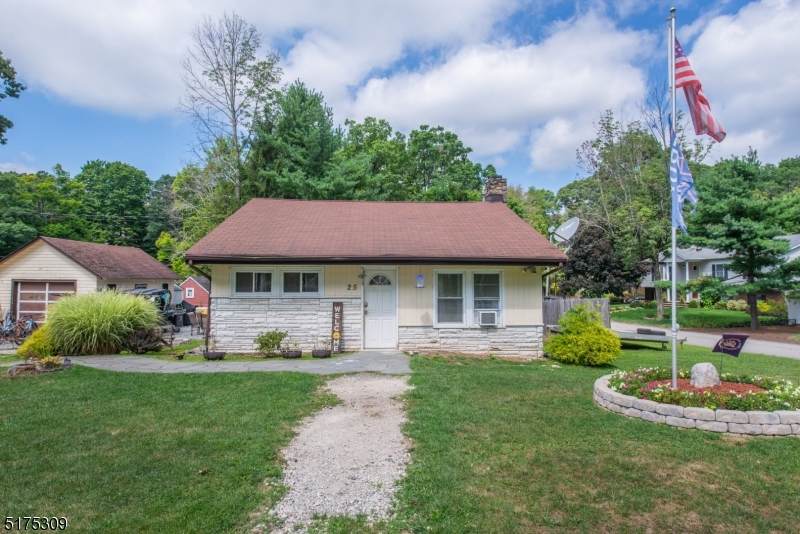 25 Chatham Rd - Photo 1