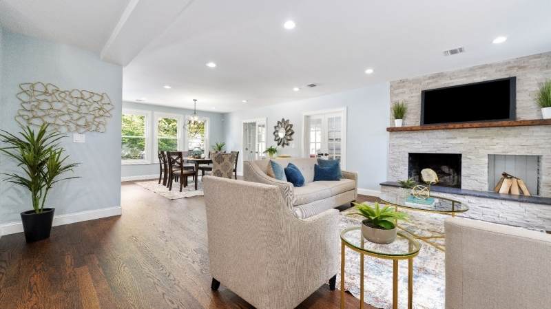 1513 Charlotte - Photo 1
