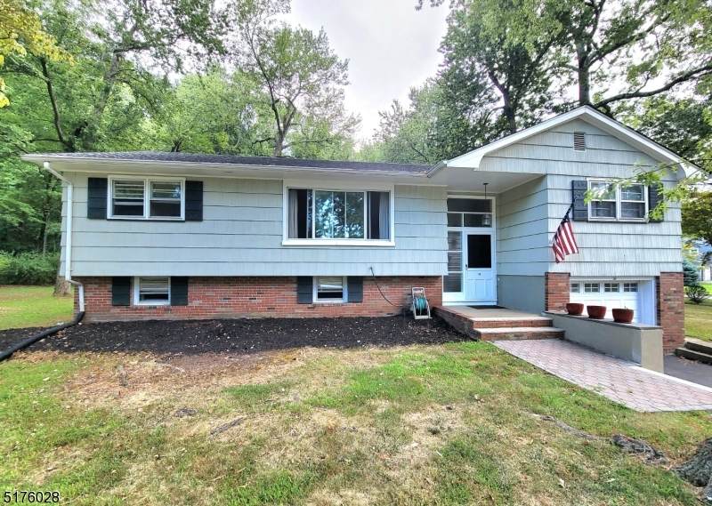 80 Park St - Photo 1