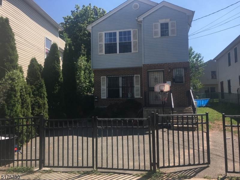 244 S 11Th St - Photo 1