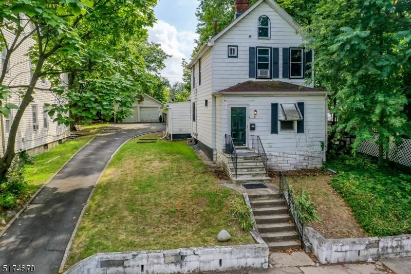 87 Fair St - Photo 1