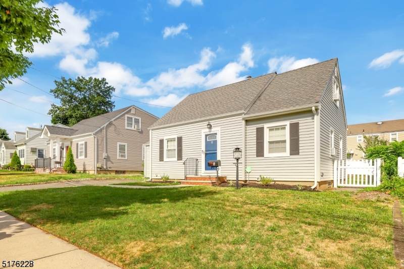 8 Orchard Dr - Photo 1