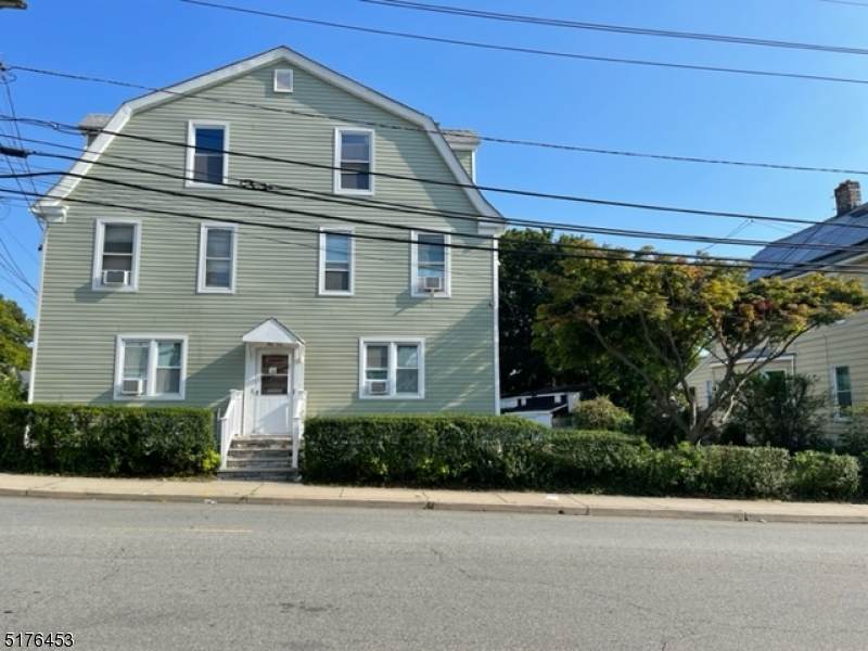 40 Harrison Ave - Photo 1