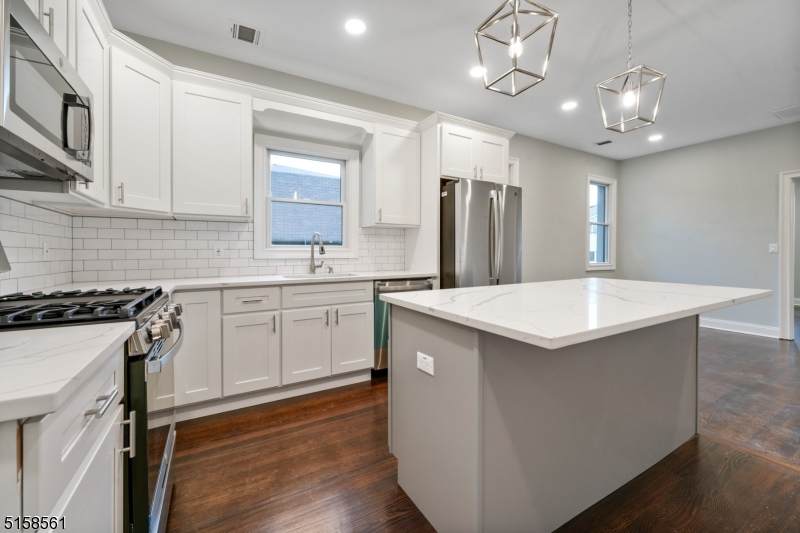 31 Carmer Ave Unit 3 - Photo 1