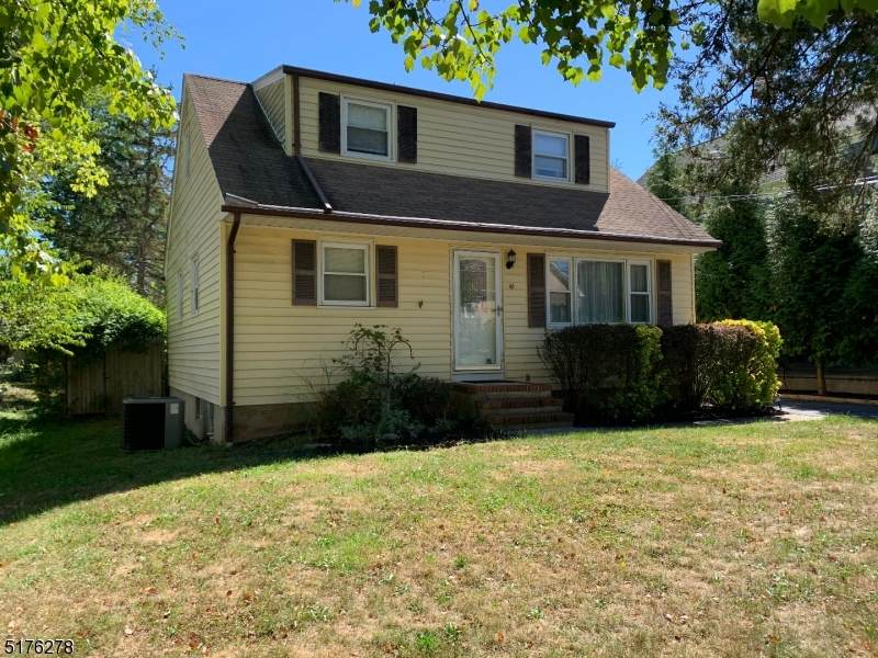 61 Leghorn Ave - Photo 1