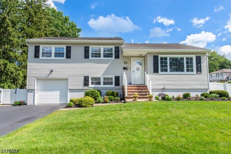 43 Dorchester Rd - Photo 1