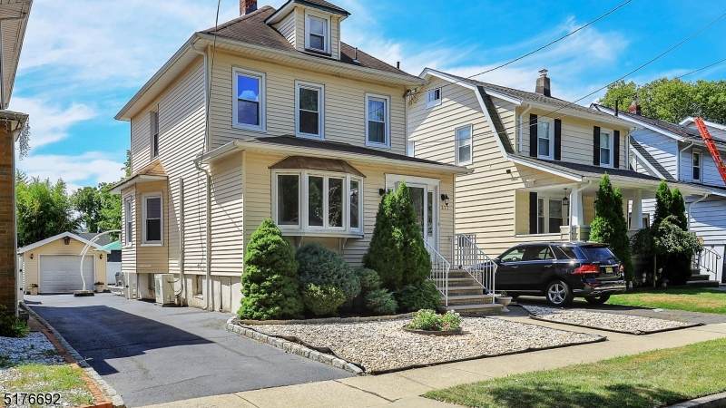 277 Union Ave - Photo 1