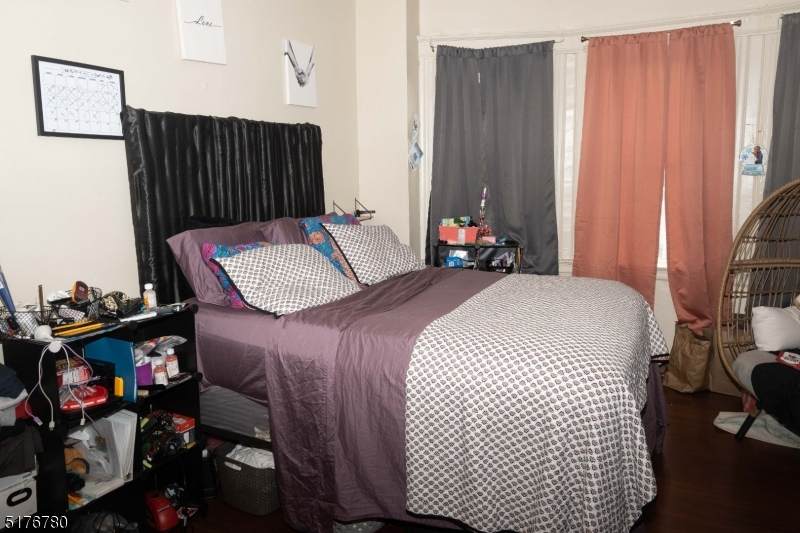 1046 Julia St - Photo 1