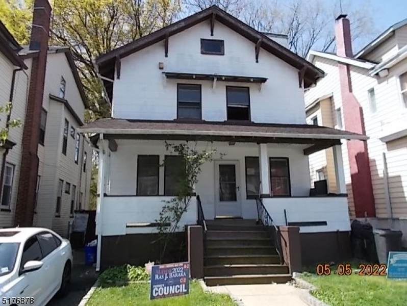 136 Shephard Ave - Photo 1