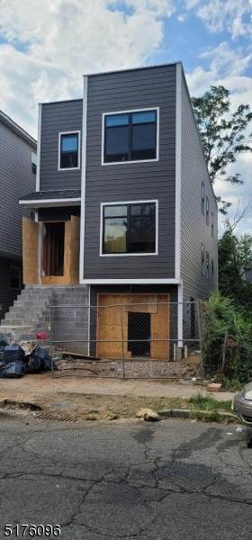 49 Holsman St - Photo 1