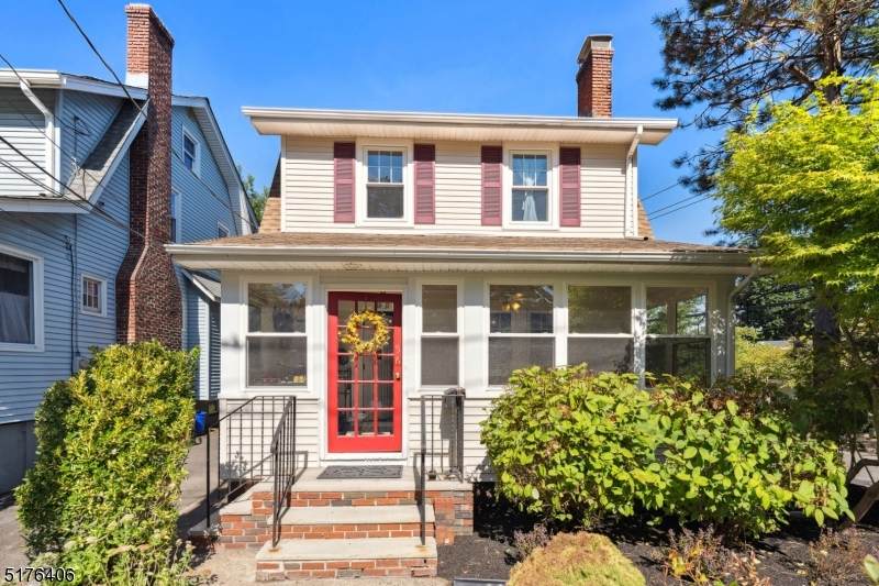 56 Morse Ave - Photo 1