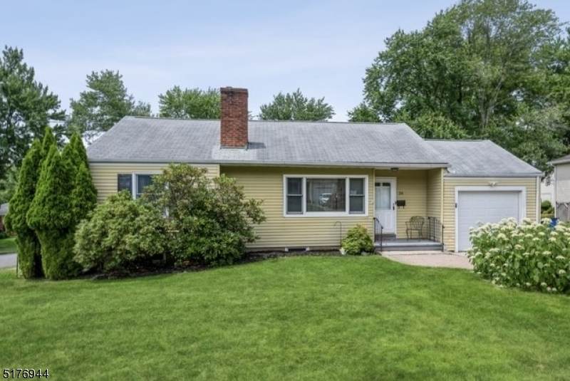 24 Christopher St - Photo 1
