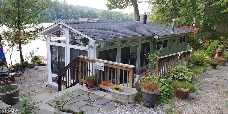 50 Lakeshore Dr - Photo 1