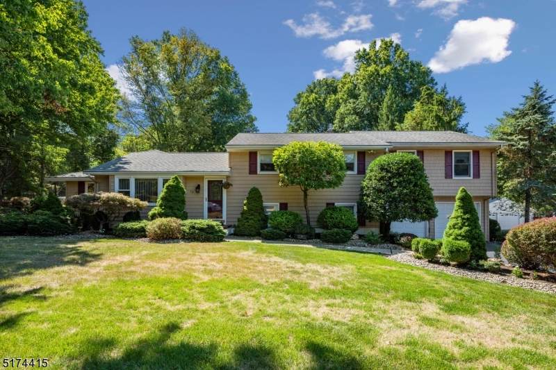 16 Glenwood Ter - Photo 1