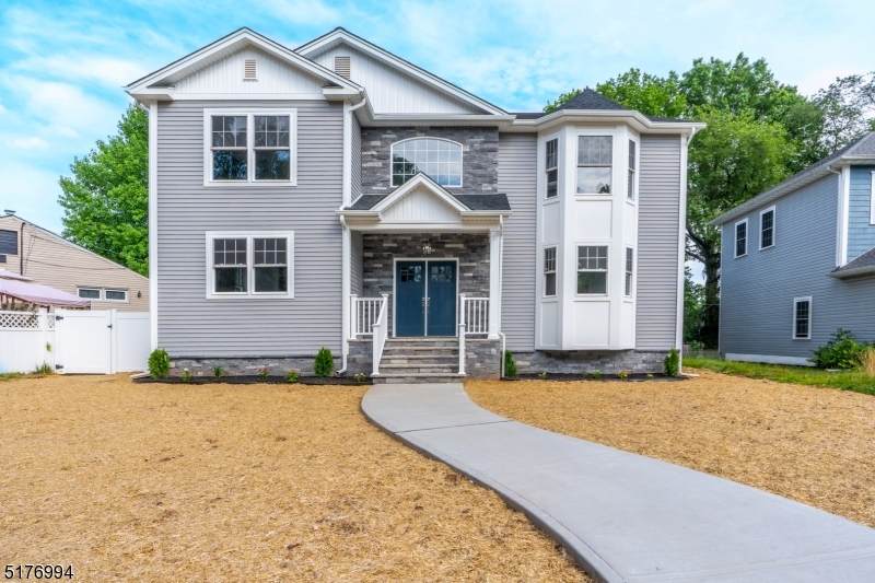 779 Roessner Dr - Photo 1