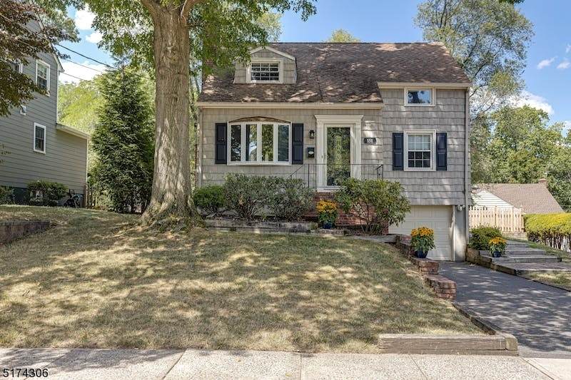 151 Herbert Ave - Photo 1