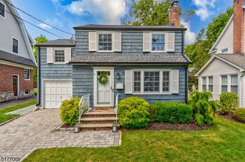 33 N Summit Ave - Photo 1
