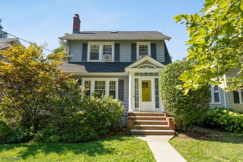 306 Maolis Ave - Photo 1