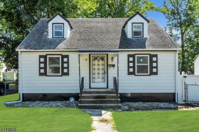 344 E 7Th Ave - Photo 1