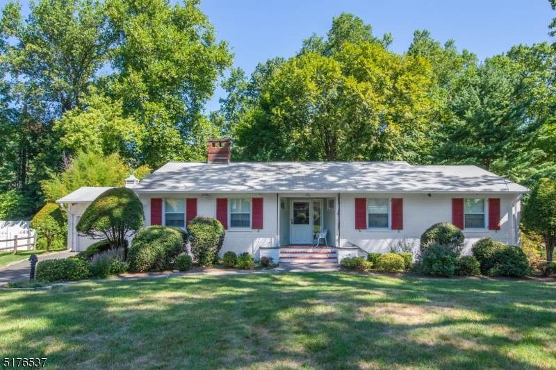 38 Winding Way - Photo 1
