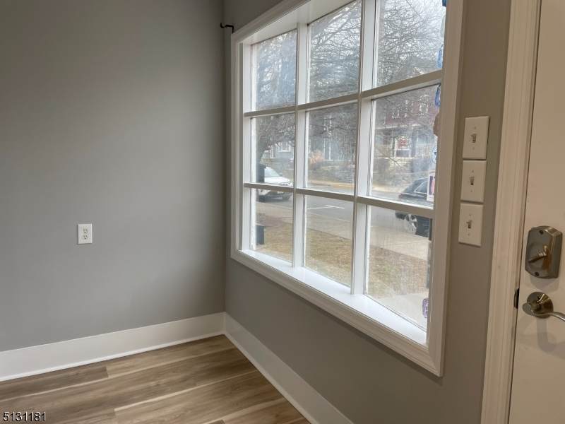 150 E Main St - Photo 1