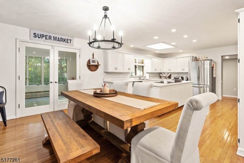 112 Millbrook Rd - Photo 1
