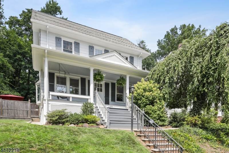 425 S Ridgewood Rd - Photo 1