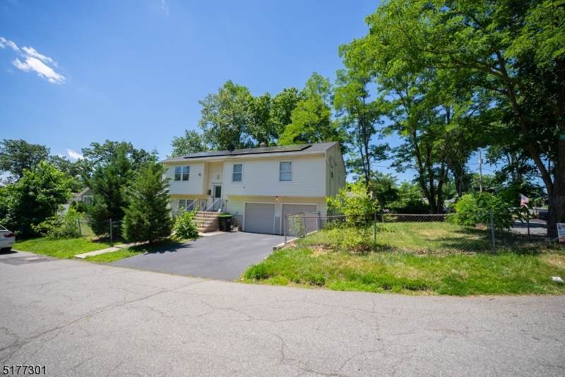 98 Hillsdale Ter - Photo 1