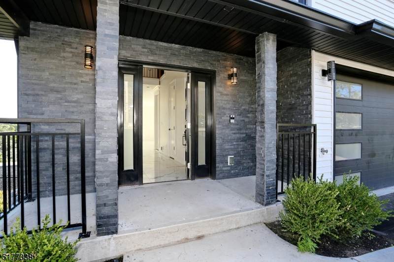 15 Mountain Ave - Photo 1