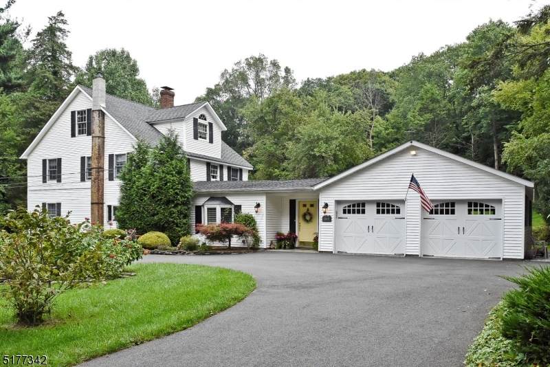 15 Glen Lake Rd - Photo 1