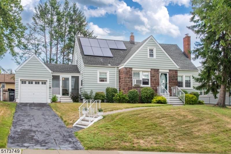 338 Union Ave - Photo 1