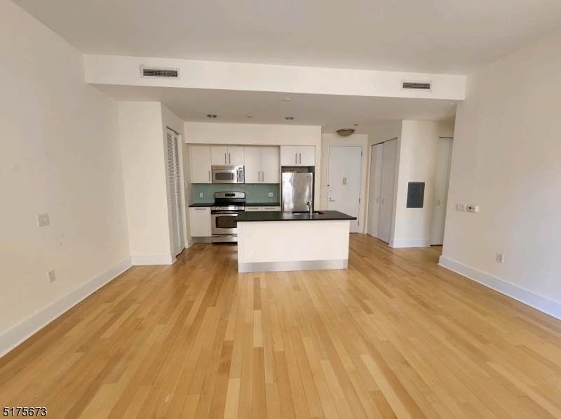 4 Beacon Way - Photo 1