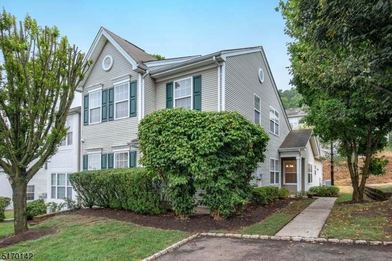 343 Wren Lane - Photo 1