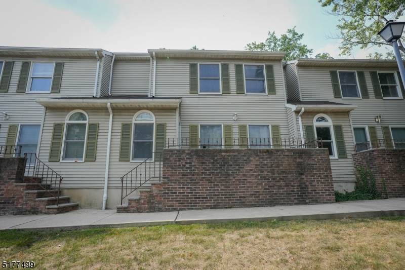 664 Irvington Ave - Photo 1