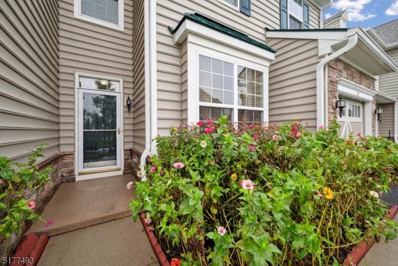 15 Nelson Dr - Photo 1