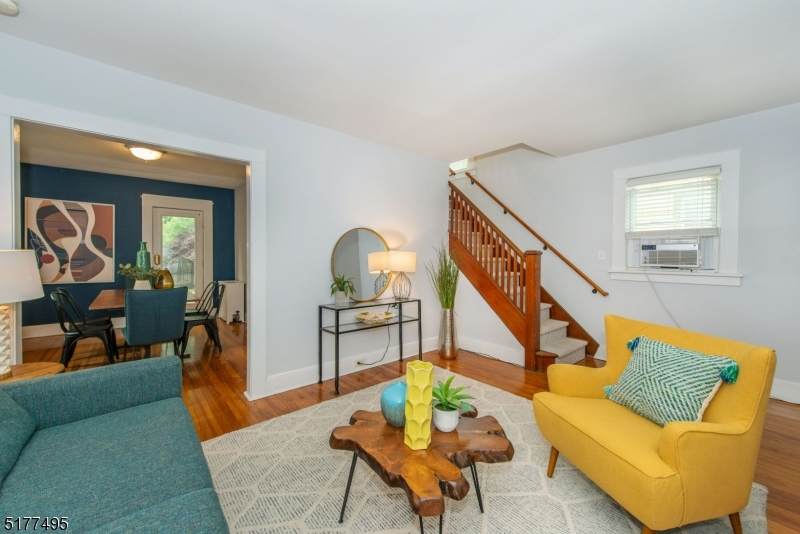 33 Maolis Ave - Photo 1