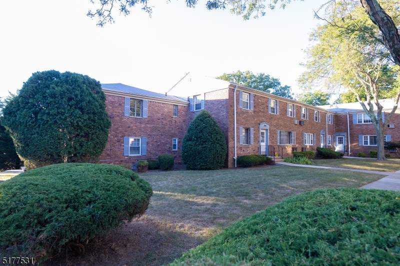 35 Wedgewood - Photo 1