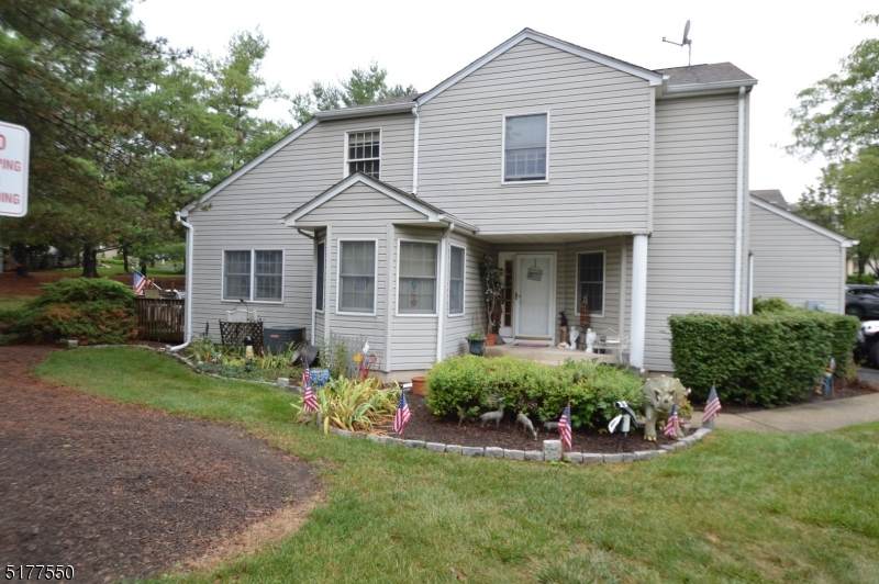 1 Cliffside Ct - Photo 1