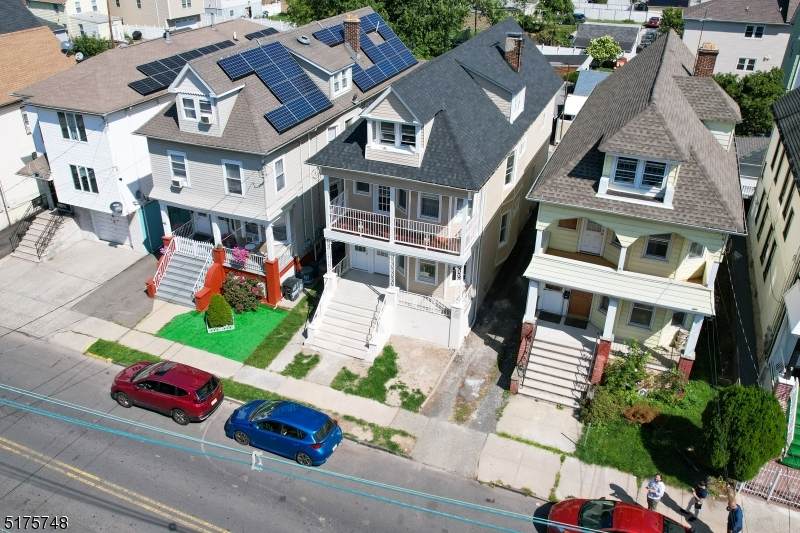 39 Grove St - Photo 1