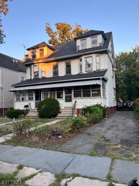 306 S Clinton St - Photo 1