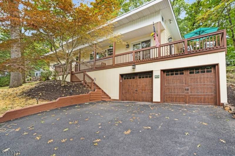 1295 Colonial Way - Photo 1