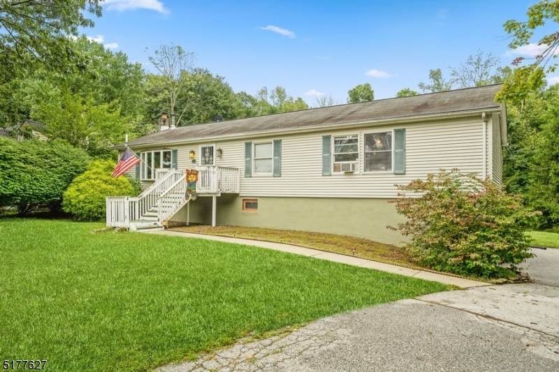 53 Lincoln Pl - Photo 1