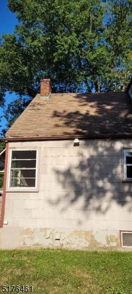 862 Pratt St - Photo 1