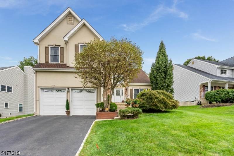32 Linberger Dr - Photo 1