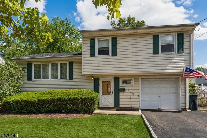 316 N Gaston Ave - Photo 1