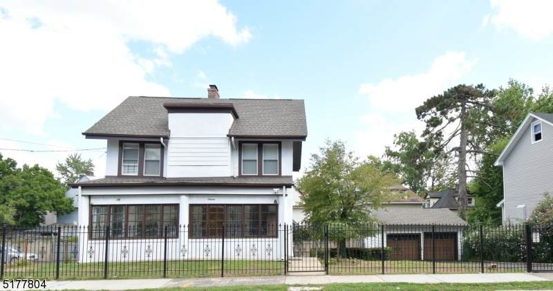 16 Pine Grove Ter - Photo 1