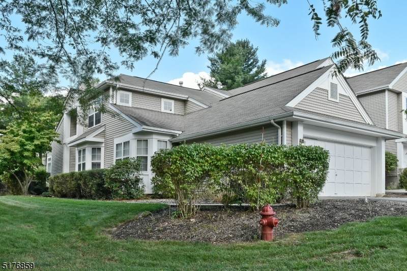 12 Mahogany Way - Photo 1