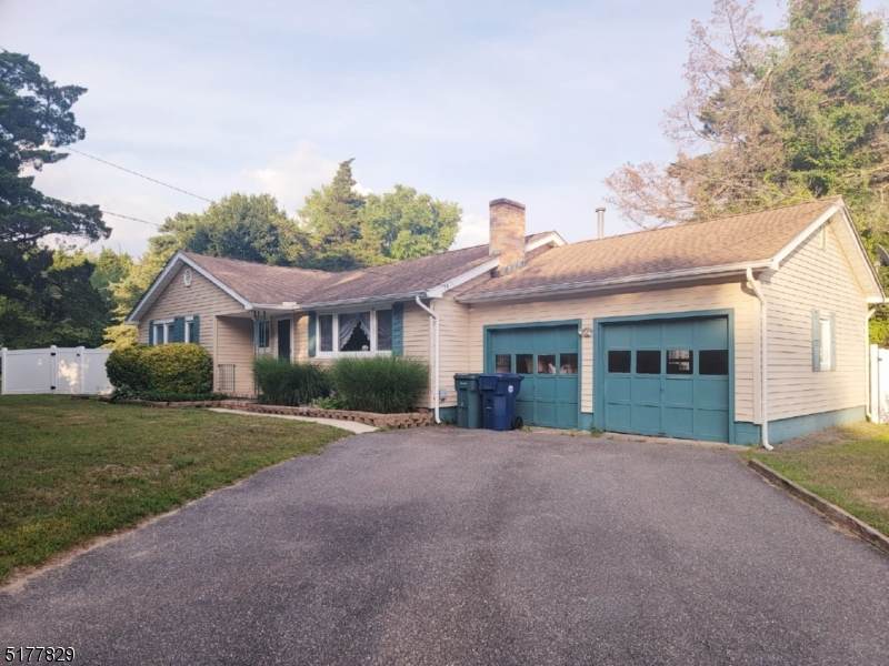 22 Pinehurst Dr - Photo 1